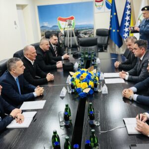 Ministri Helez i Dizdar u posjeti Bugojnu i Kupresu: Razgovarano o projektima i podršci povratnicima