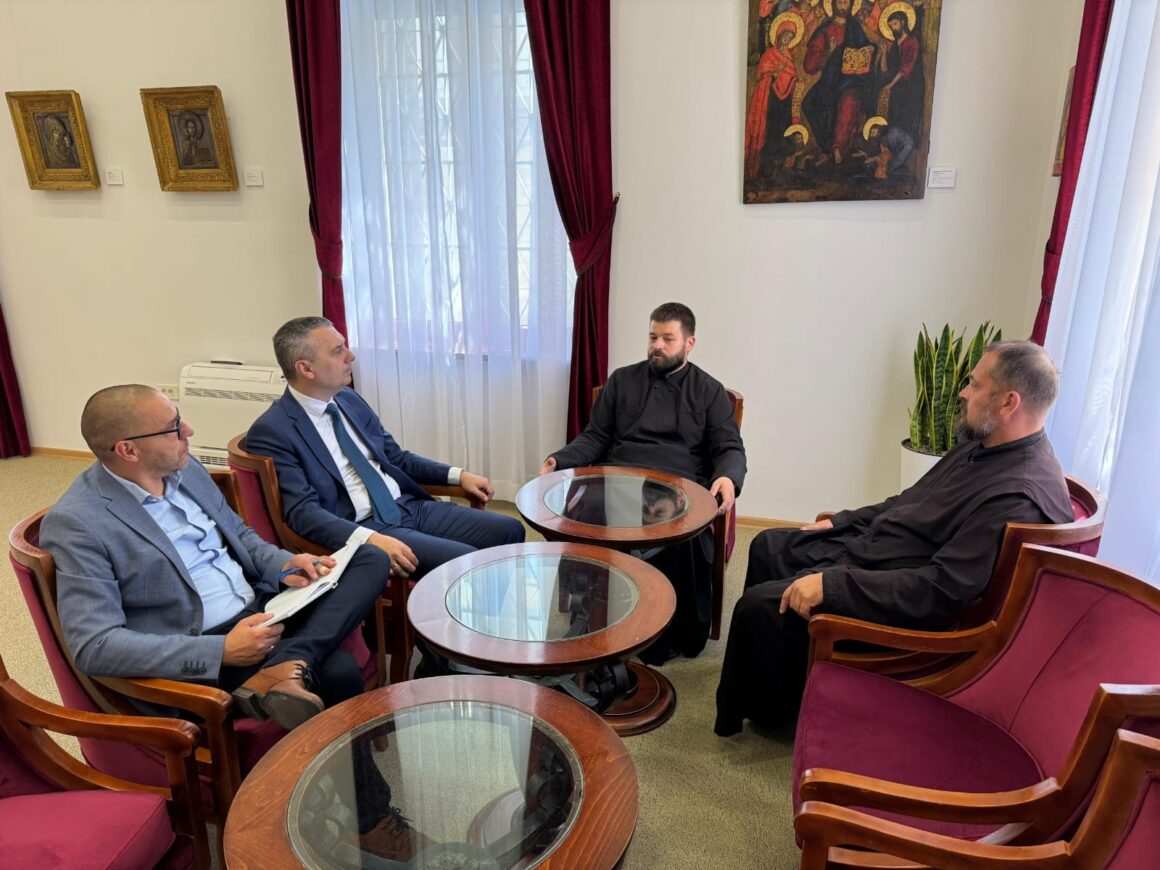 Posjeta Sabornoj crkvi u Mostaru i manastiru u Žitomisliću: Podrška projektima od značaja za povratničku zajednicu