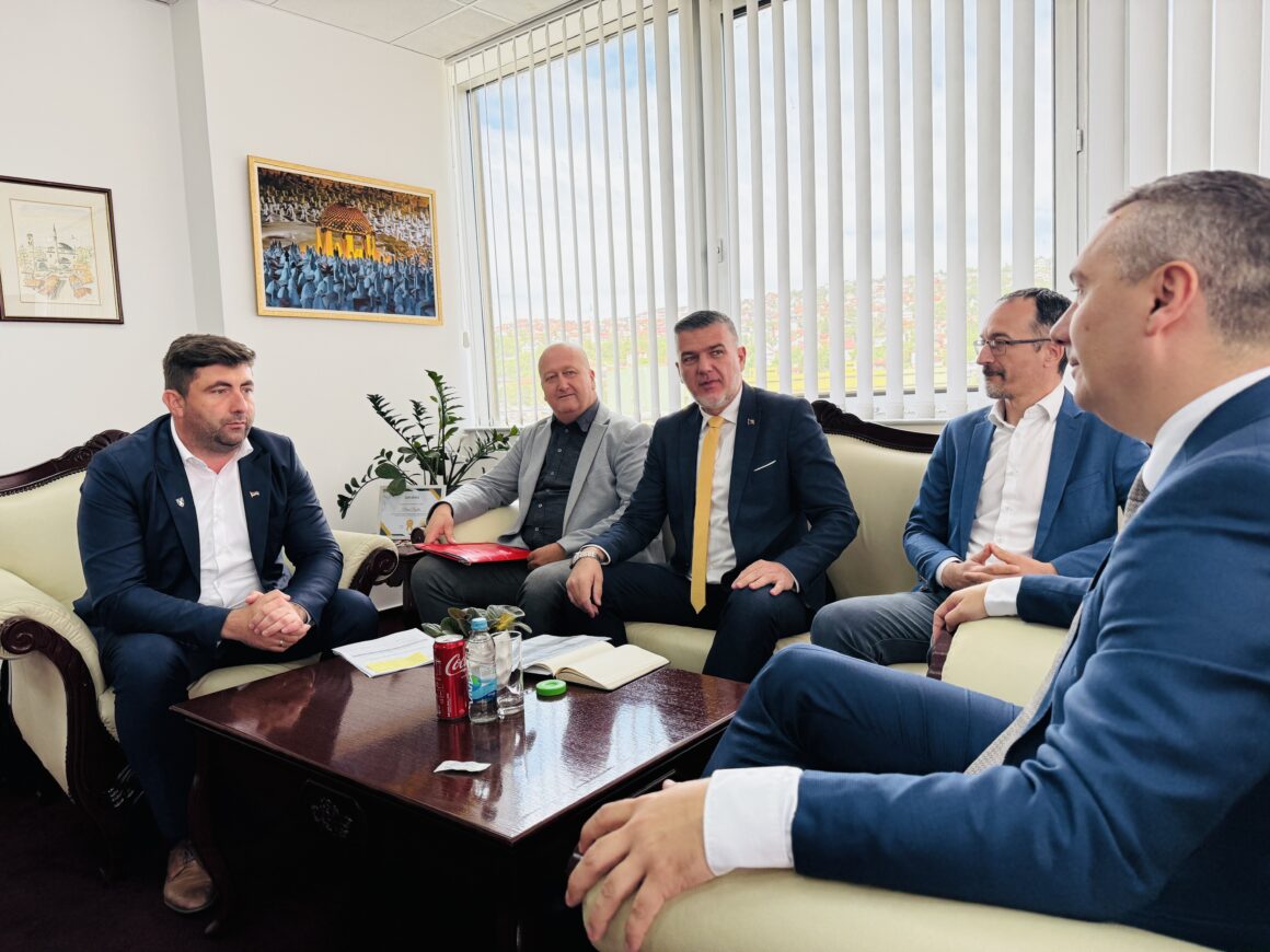 Sastanak s gradonačelnikom Bijeljine: Nastavak podrške povratnicima u Janji i Bijeljini