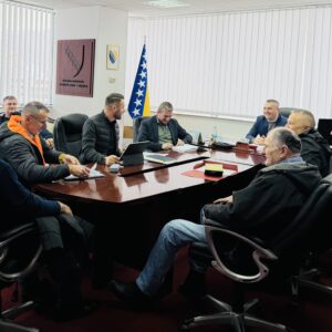 Federalni ministar Nerin Dizdar održao sastanak sa predstavnicima povratnika iz Višegrada Federalni ministar Nerin Dizdar održao sastanak sa predstavnicima povratnika iz Višegrada