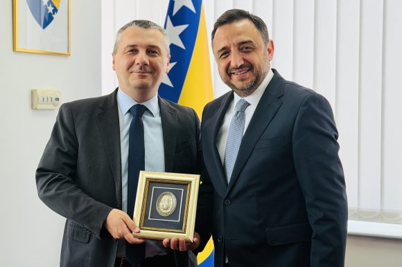 Dizdar i Akseki najavili jačanje saradnje i nove projekte podrške povratnicima Dizdar i Akseki najavili jačanje saradnje i nove projekte podrške povratnicima