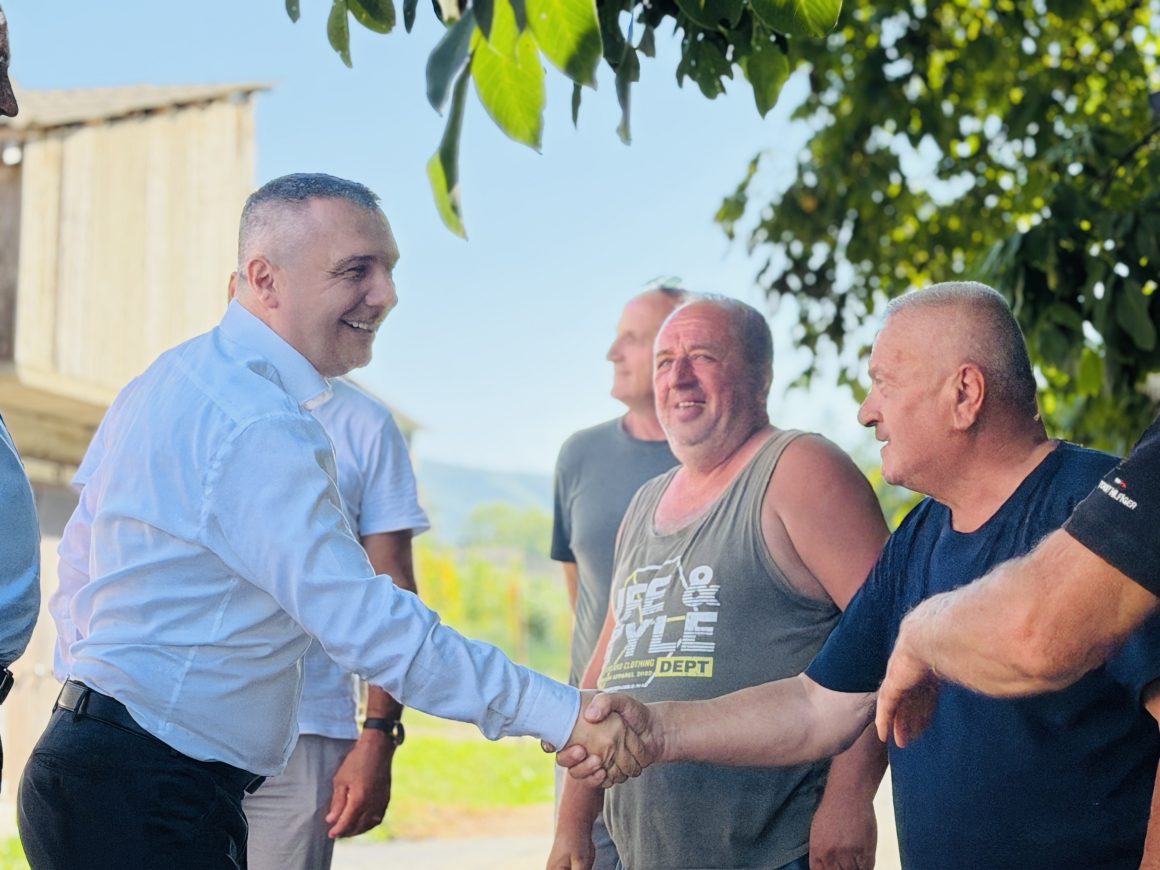Federalni ministar Nerin Dizdar posjetio Goražde: Podrška razvoju grada na Drini i povratničkim zajednicama bit će nastavljena Federalni ministar Nerin Dizdar posjetio Goražde: Podrška razvoju grada na Drini i povratničkim zajednicama bit će nastavljena