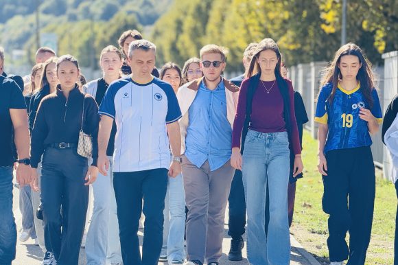 Dizdar poručio da djeca u Srebrenici neće biti kažnjavana zato što vole Bosnu i Hercegovinu